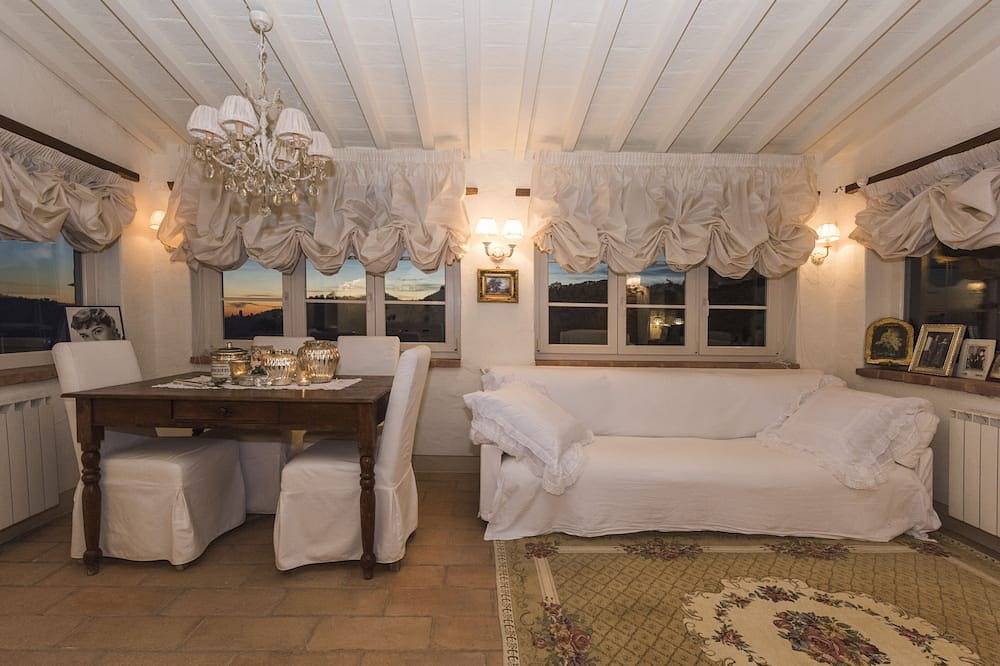 Encantadora casa de campo en las colinas con piscina privada, vista al mar, panorama soñado in Camaiore, Costa de la Maremma