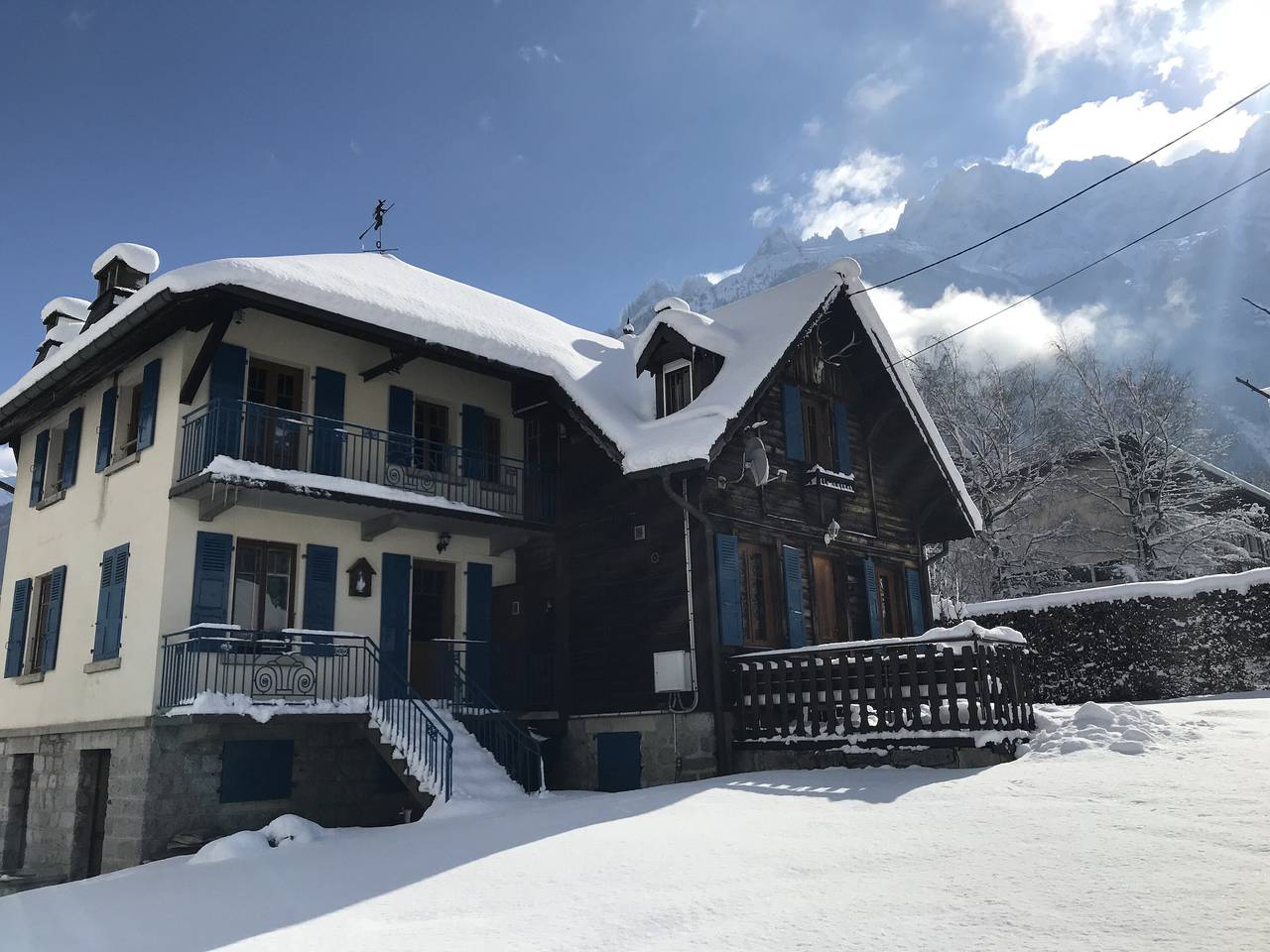 Chalet 'Entier Vue Imprenable' avec vue sur la montagne, jardin privé et Wi-Fi in Chamonix-Mont-Blanc, Région De Bonneville