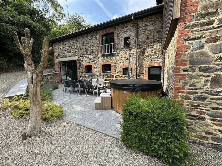 Location de vacances pour 15 personnes, avec Balcon/Terrasse ainsi que Terrasse et Sauna à Stavelot