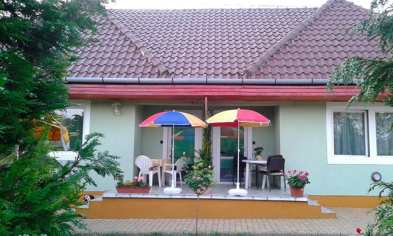 Bungalow für 4 Personen, mit Garten und Terrasse, mit Haustier am Balaton