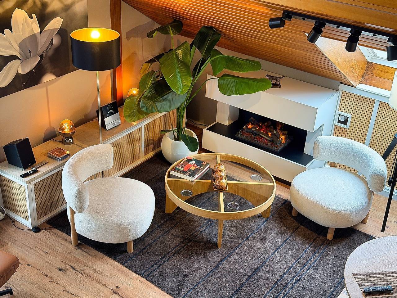 Ganzes Studio, Eichenwald-Studio mit Bergblick, Kamin, Balkon und Wlan in Bad Herrenalb, Nordschwarzwald