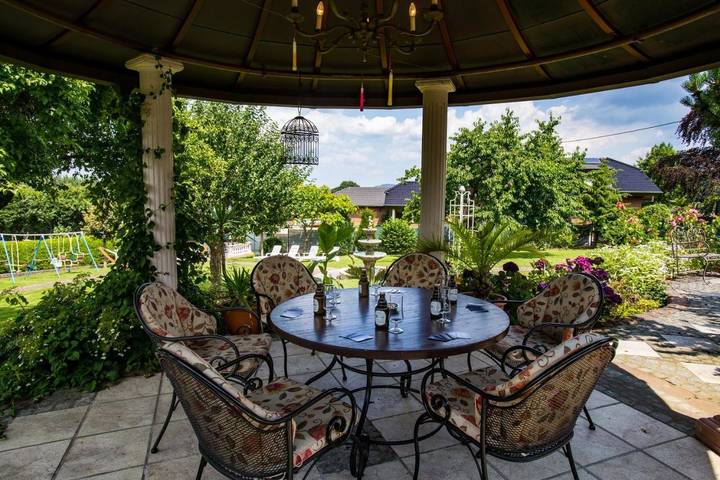 Ferienhaus für 14 Personen, mit Balkon und Terrasse sowie Garten und Sauna in Rock am Ring - 4