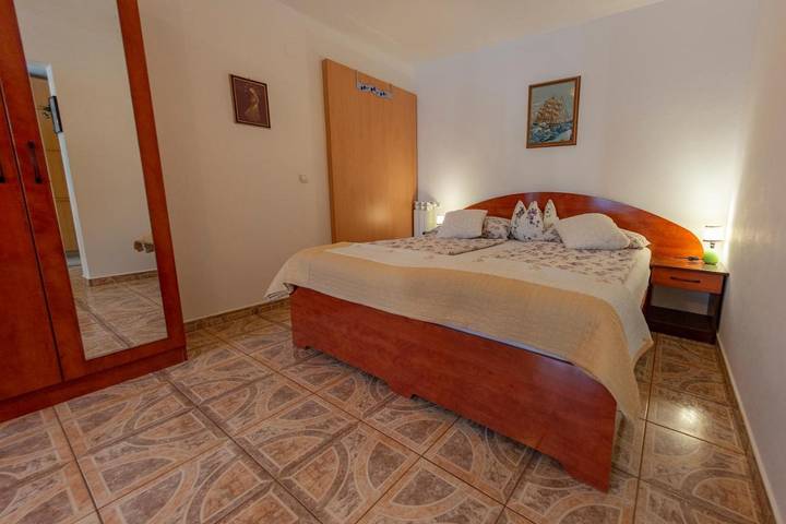 Maison d’hôte pour 3 personnes, avec vue ainsi que piscine et jardin à Pula - 2