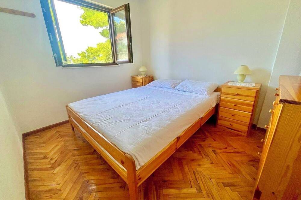 Ganze Wohnung, Premium 2Br Sea-View Apartment with Huge 48m² Private Terrace – Rogač in Šolta (Split-Dalmatien), Rogac
