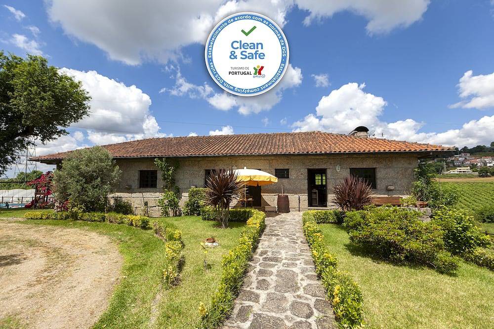 Quinta de Carvalhal - Holiday Home in Guimarães, Braga Distrikt