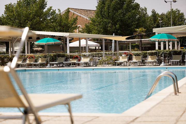 Ferienpark für 2 Personen, mit Kinderpool und Pool an der Adriatisches Meer