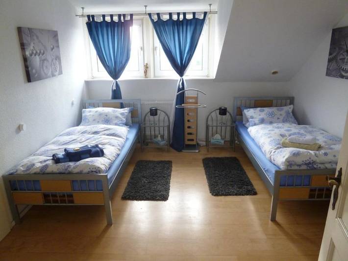 Ferienwohnung für 4 Personen, mit Terrasse und Garten sowie Pool und Sauna