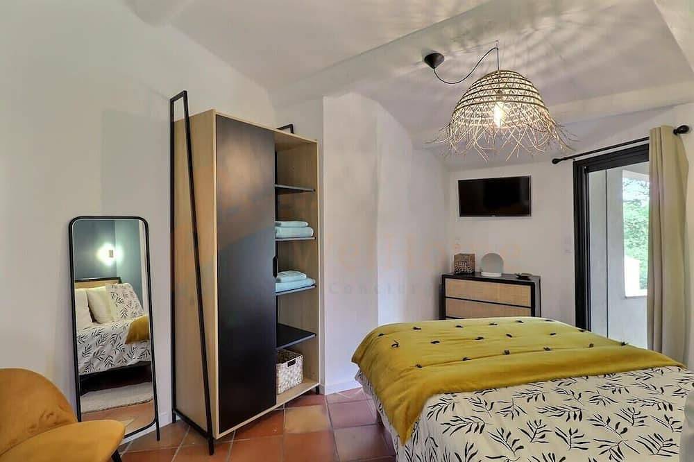 Appartement entier, L'évasion Provençale - Piscine & Nature in Trets, Région d'Aix-en-Provence