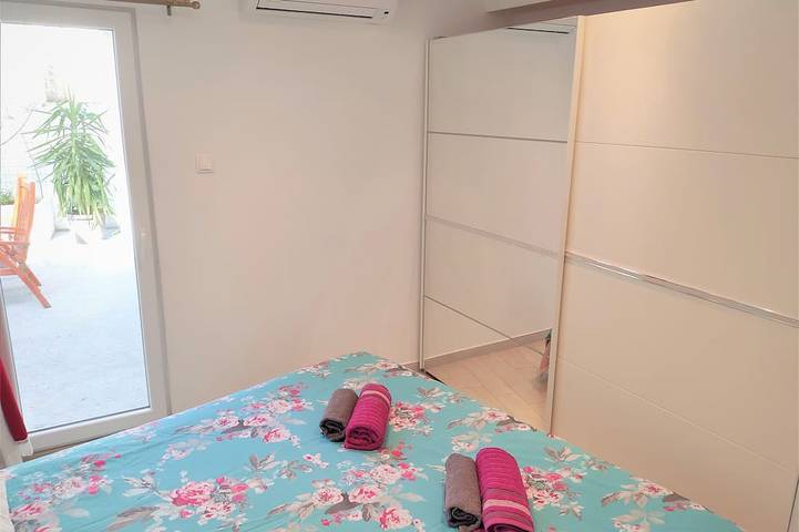 Ganze Wohnung, >> Charme 1-Zimmer-Wohnung In Der Nähe Von Strand, WIFI, Kostenloser Parkplatz << in Dubrovnik, Grad Dubrovnik