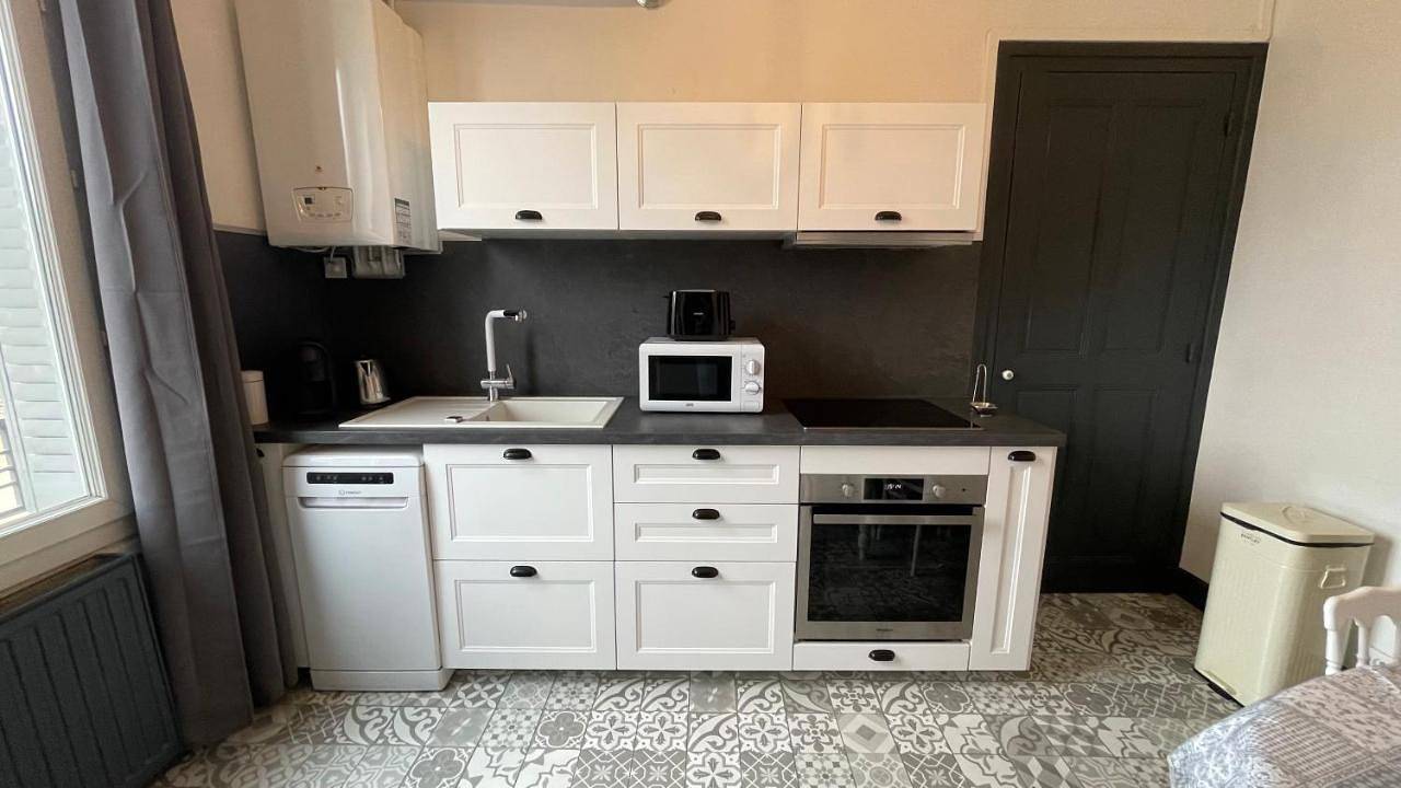 Appartement entier, Two-Bedroom Apartment in L'Isère, Isère