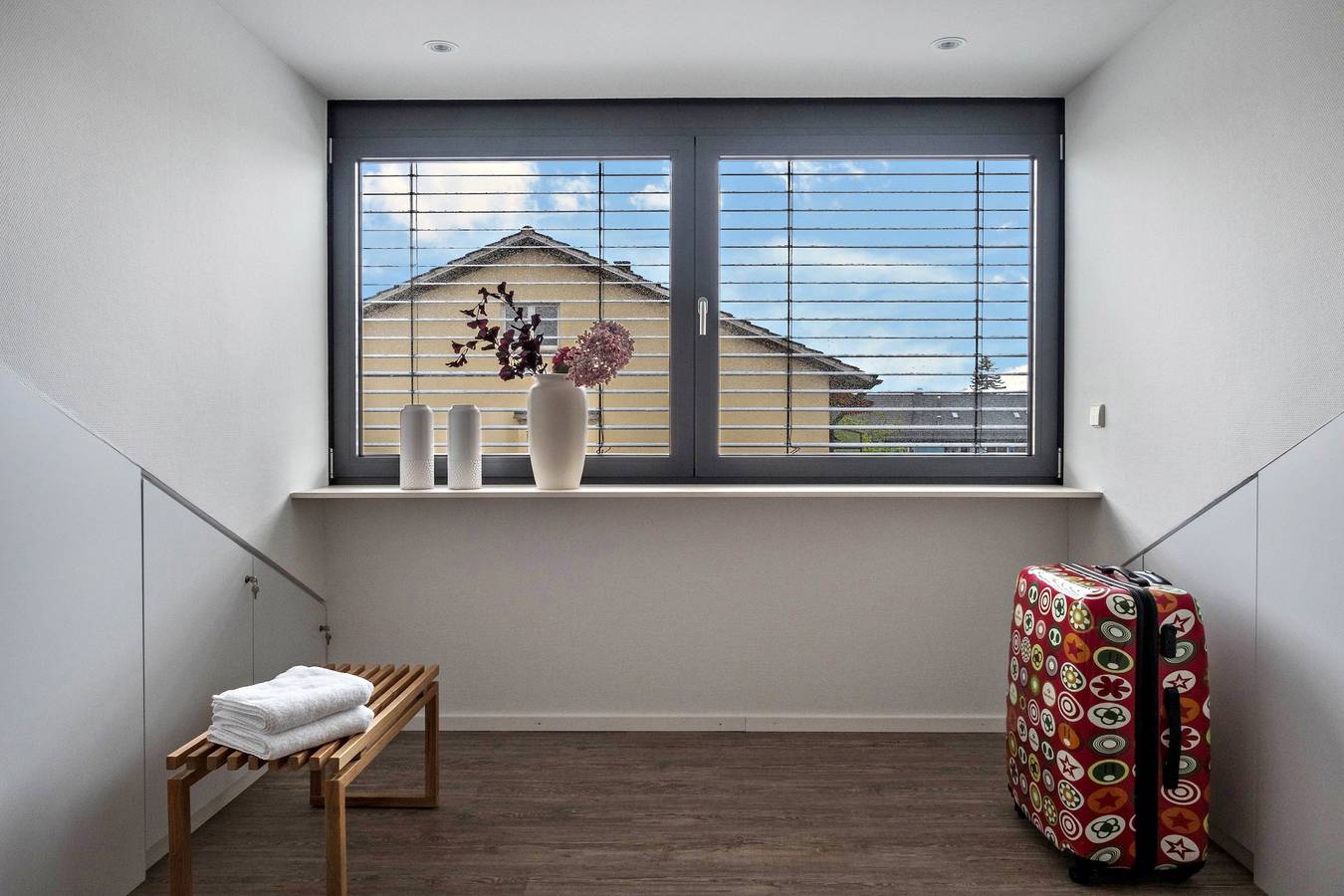 Appartement "Ferienwohnung Rosenrot am See" met uitzicht op wijngaard, foto 8