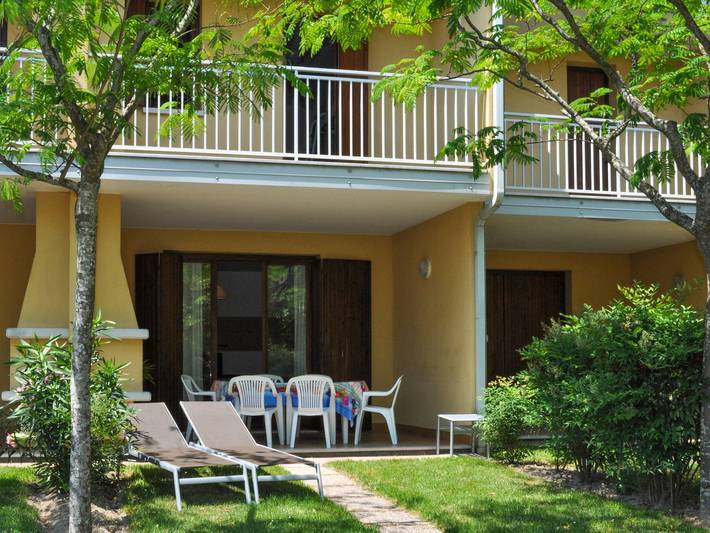 Ferienhaus für 8 Personen, mit Kinderpool und Terrasse sowie Garten, mit Haustier in Bibione - 2