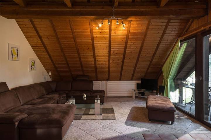 Ferienwohnung für 7 Personen, mit Garten und Sauna sowie Balkon, mit Haustier - 1