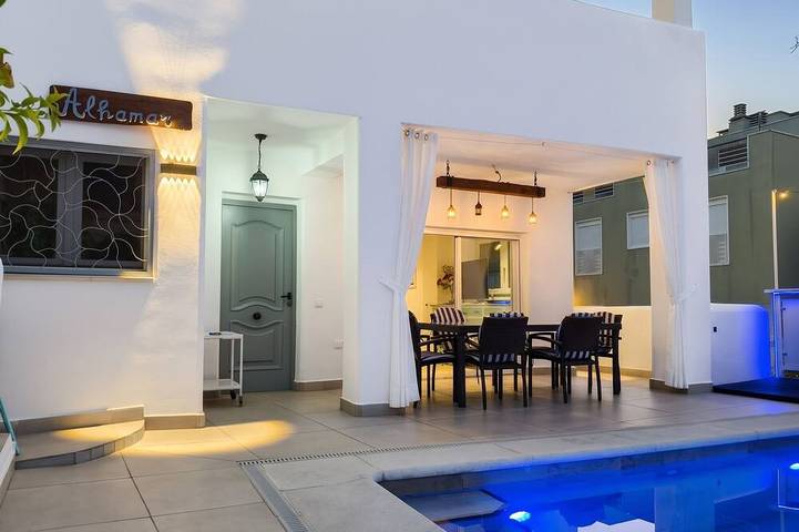 Chalet für 6 Personen, mit Balkon und Garten - 1