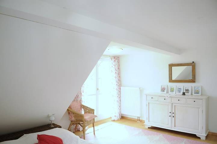 Ganze Wohnung, Exklusive Ferienwohnung | Traumlage am Fuße der Alpen | Allergikergeeignet in Bayerisch Schwaben