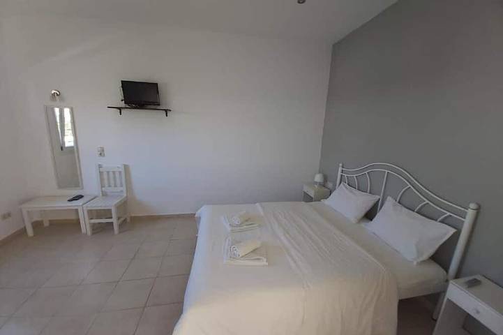 Gîte pour 4 personnes, avec piscine dans Matala - 3