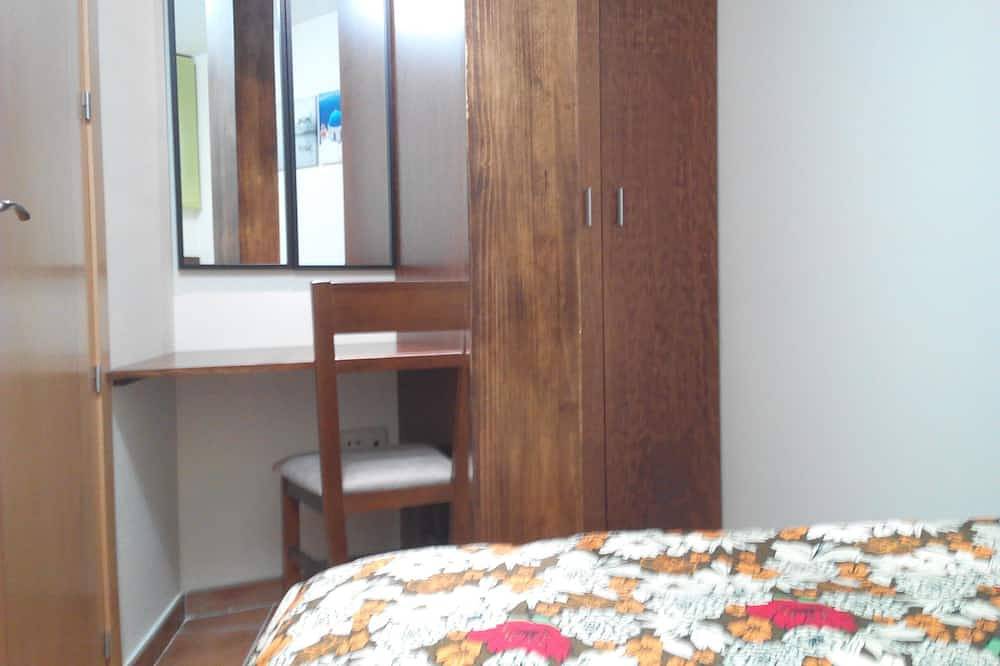 Entire apartment, Apartment Delpatio in Toledo Magico building for 2 people. in Toledo, Toledo Province