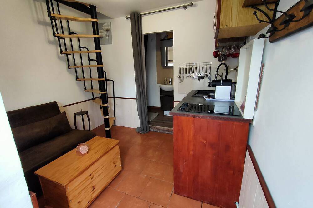 Chez Aurélia: Tiny house with private jacuzzi in La Couture-Boussey, Région d'Évreux