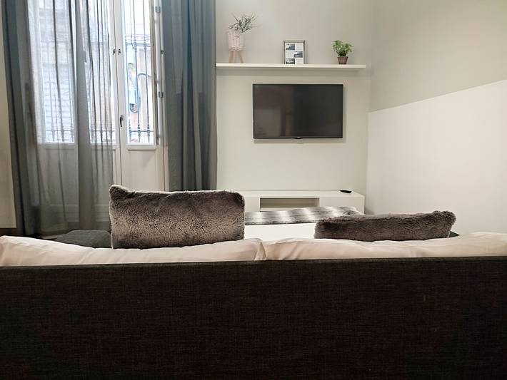 Entire apartment, Flats Friends Soho Suites 1 bedroom ground floor in Valencia City Centre, Valencia