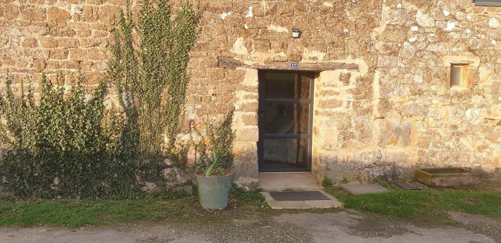 Location de vacances pour 2 personnes, avec vue et jardin, animaux acceptés à Mézières-sur-Couesnon - 4