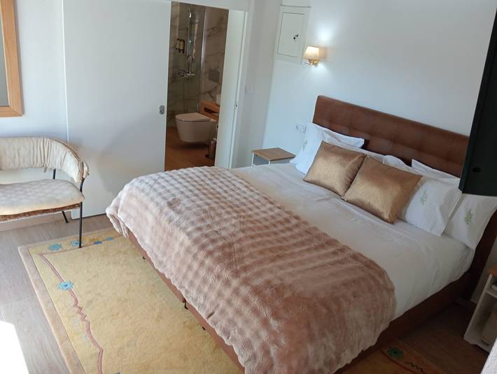 Hel semesterlägenhet, Lägenhet för 4 Personer med bubbelpool in Bragança distrikt