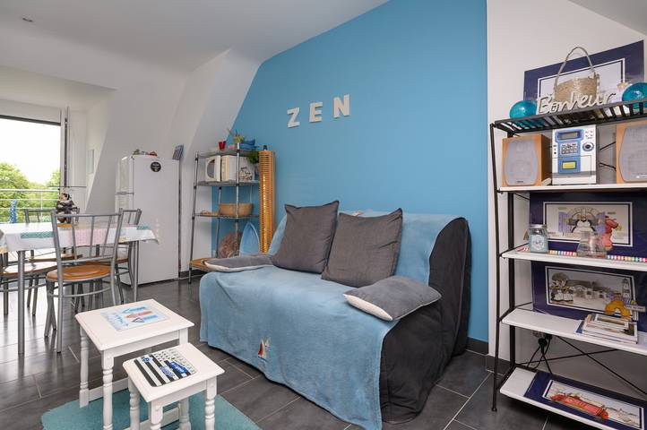 Entire apartment, Apartment 'Le Clos Du Pont, Zen' with Sea View, Private Pool and Wi-Fi in Noyalo, Côte des Mégalithes