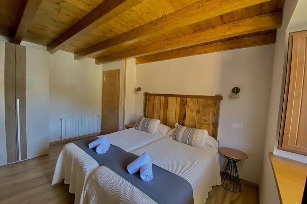 Ganze Wohnung, La Ventana de Mogrovejo Apartment für 4 Personen in Camaleño, Cordillera Cantábrica