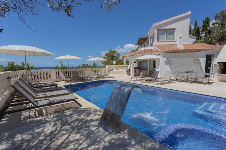 Villa für 12 Personen, mit Whirlpool und Garten, mit Haustier