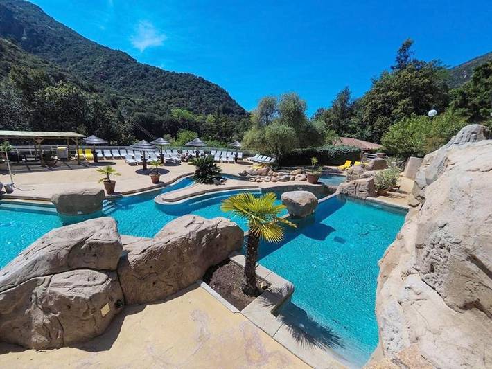 Location de vacances pour 6 personnes, avec vue et terrasse ainsi que piscine et sauna dans Porto (Corse) - 3