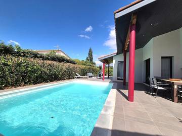 Cottage pour 10 personnes, avec jardin et piscine à Canohès