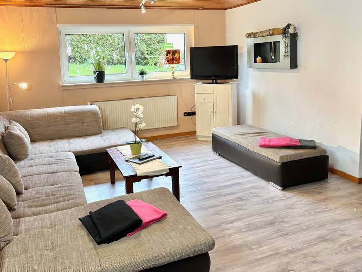 Ganze Wohnung, In Goddelsheim mit Eigener Terrasse in Lichtenfels, Waldecker Land
