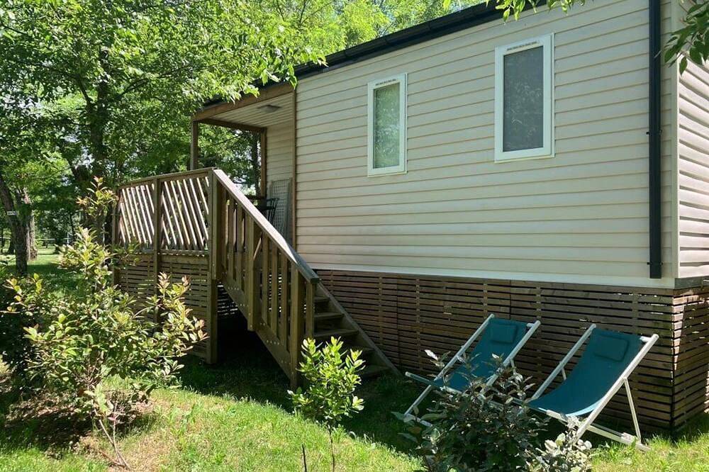 Camping 3 étoiles - Piscine  - ccaiiah in Labeaume, Ardèche
