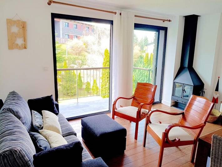 Gîte pour 4 personnes, avec jardin et vue ainsi que piscine et sauna à Saillagouse - 3