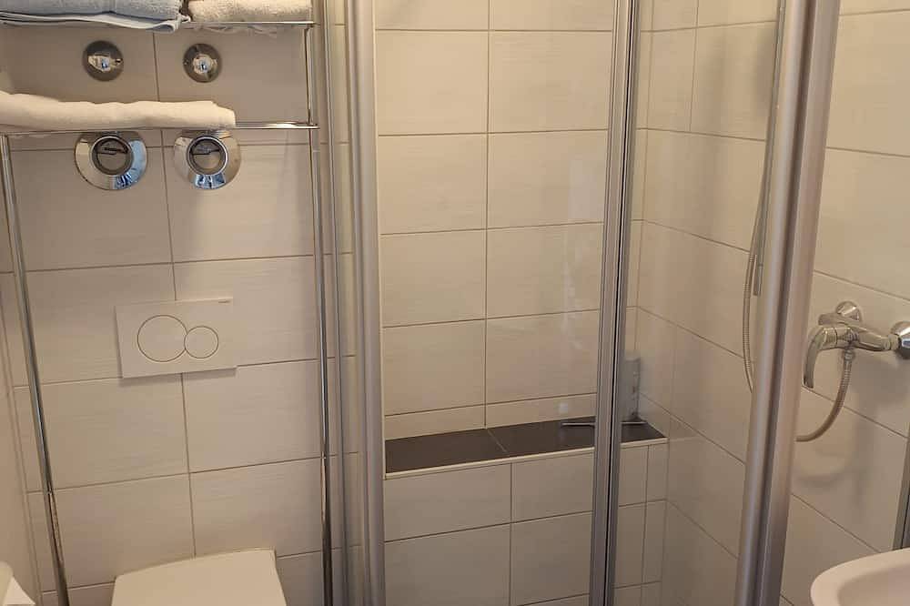 Gemütliches Appartement mit Wohnküche, Balkon und Gartenmitbenutzung. in Stadtbezirk VI, Essen
