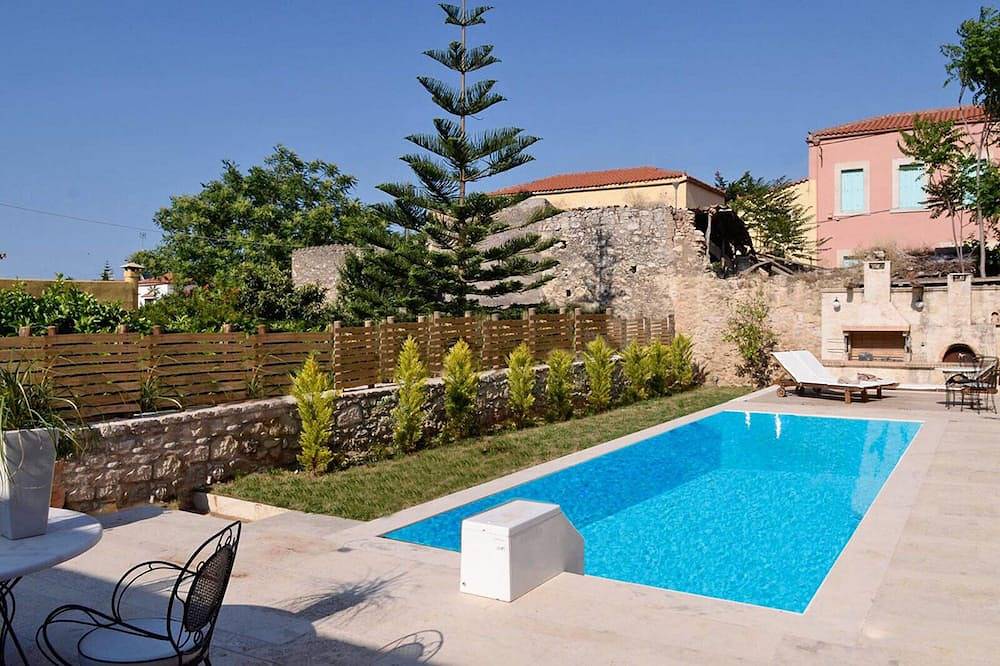 Noble Villa mit 3 Schlafzimmern und privatem Pool in Iraklio-Heraklion und Umgebung