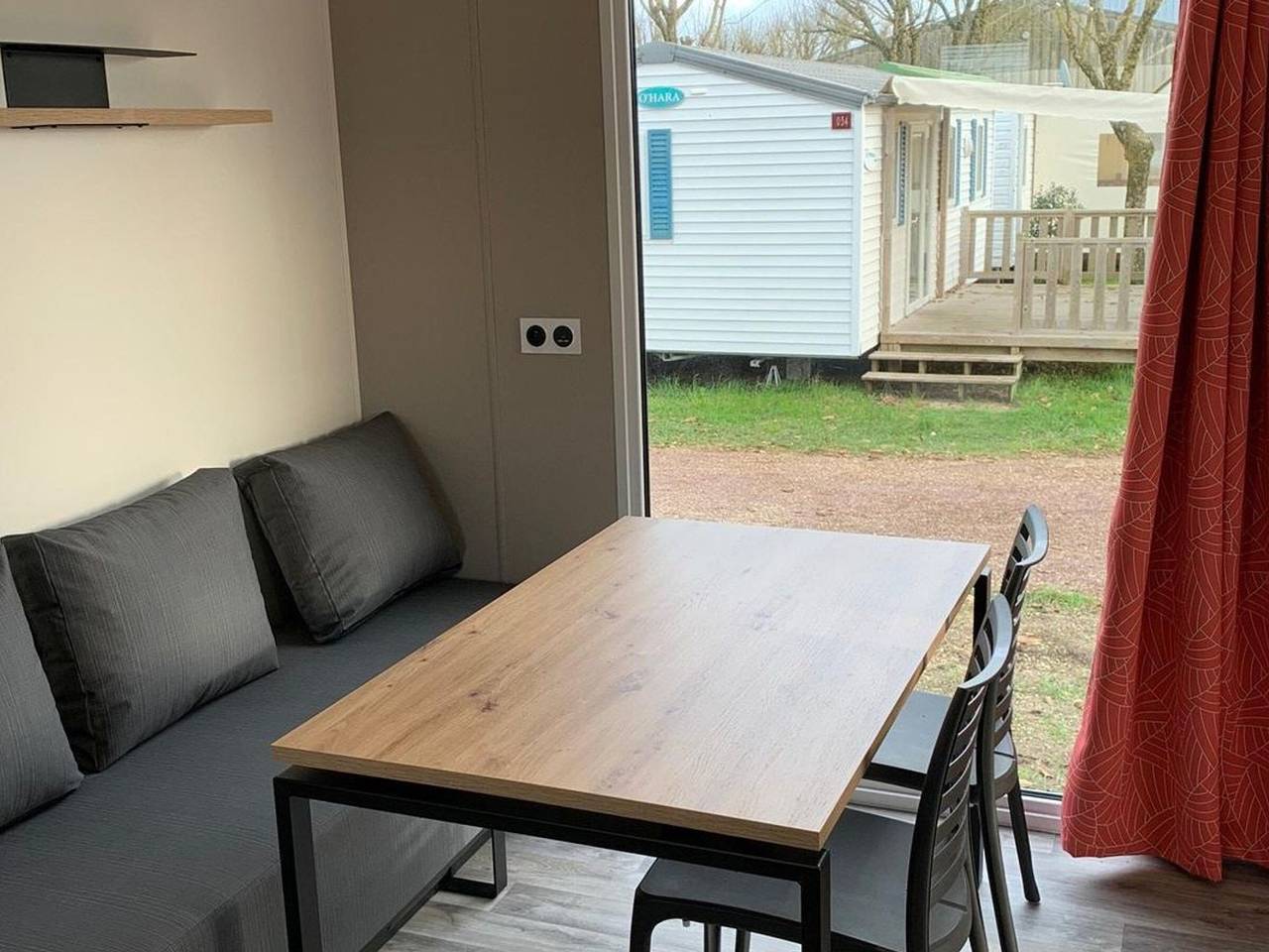Mobilheim mit Terrasse für 4 Pers. in Arvert, Côte de Beauté
