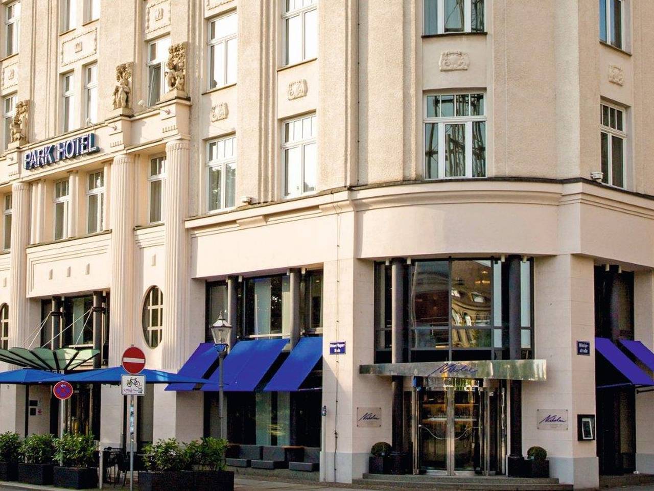 Seaside Park Hotel Leipzig - Standard Doppelzimmer in Leipzig Mitte, Leipzig