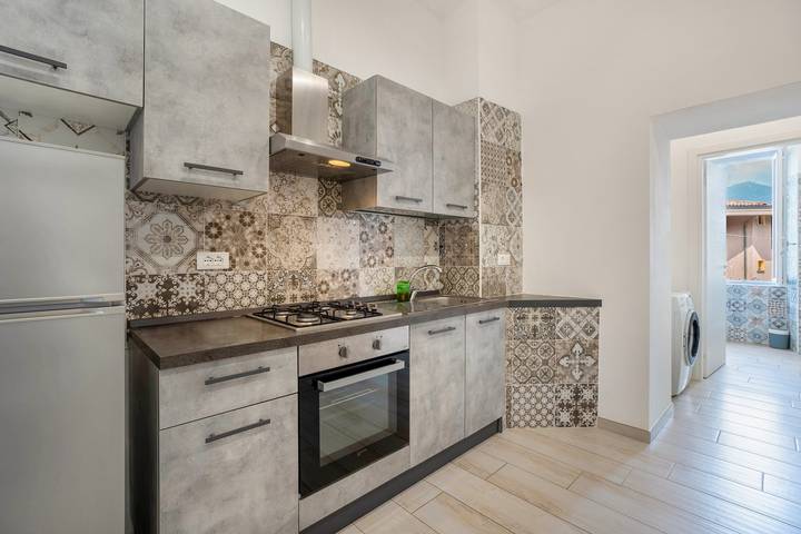 Gîte pour 3 personnes, avec vue sur le lac à Porto Valtravaglia - 4