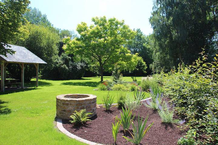 Gîte pour 12 personnes, avec jardin et terrasse à Bacilly - 3