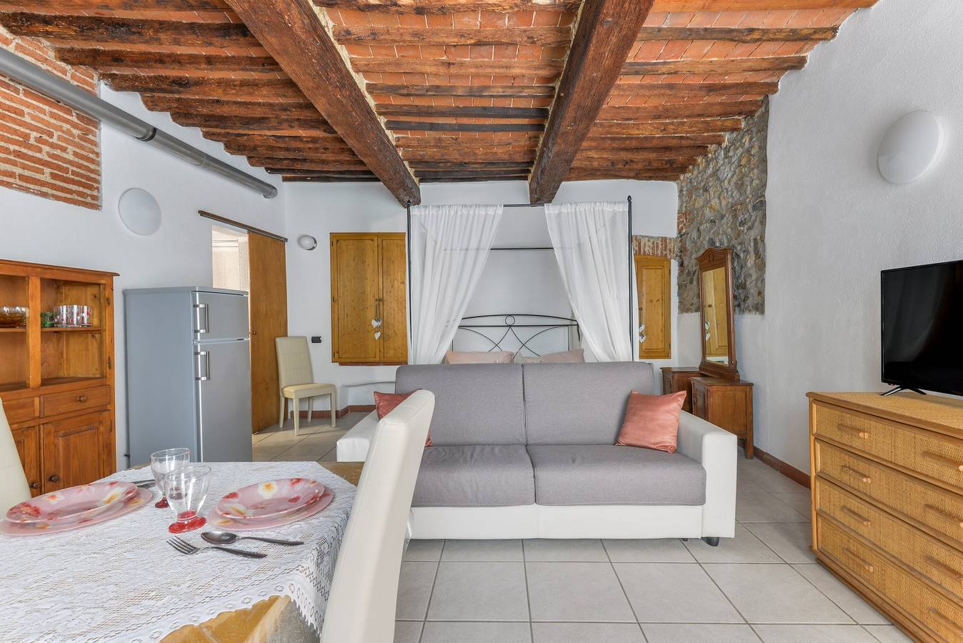 Estudio entero, Estudio 'Nido D'amore' con Wi-Fi y aire acondicionado in Portoferraio, Elba