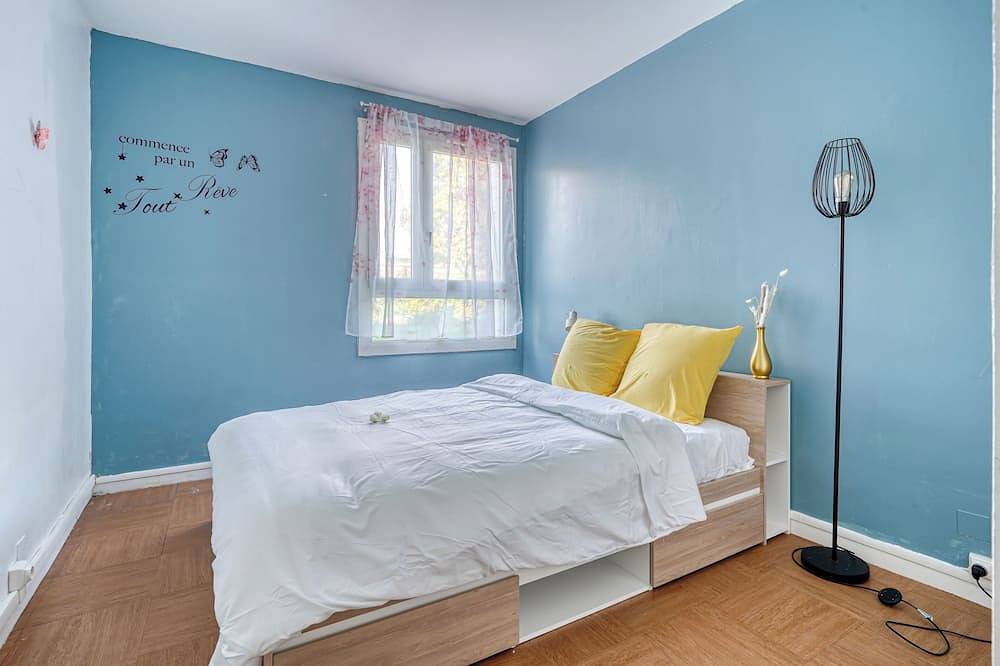 Entire apartment, Cocoon rose garden in L'Haÿ-les-Roses, Val-de-Marne