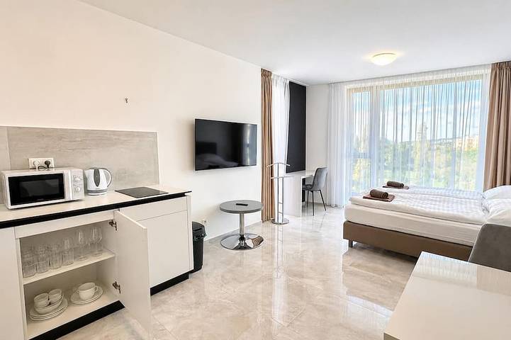 Ganze Wohnung, 1 room Apartment with AC, Vienna Gate 2 in Bratislava, Bratislava und Umgebung