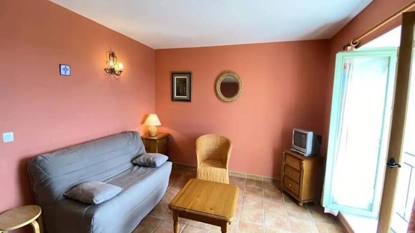 Gîte pour 3 personnes, avec Terrasse ainsi que Jardin et Piscine à Brunet (Alpes-de-Haute-Provence) - 2
