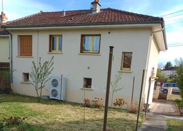 Gîte pour 5 personnes, avec terrasse à Montluçon