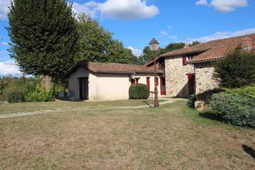 Gîte pour 5 personnes, avec terrasse dans Haute-Vienne