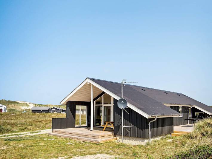 Ferieudlejning for 8 personer, med Terrasse og Sauna i Vrist