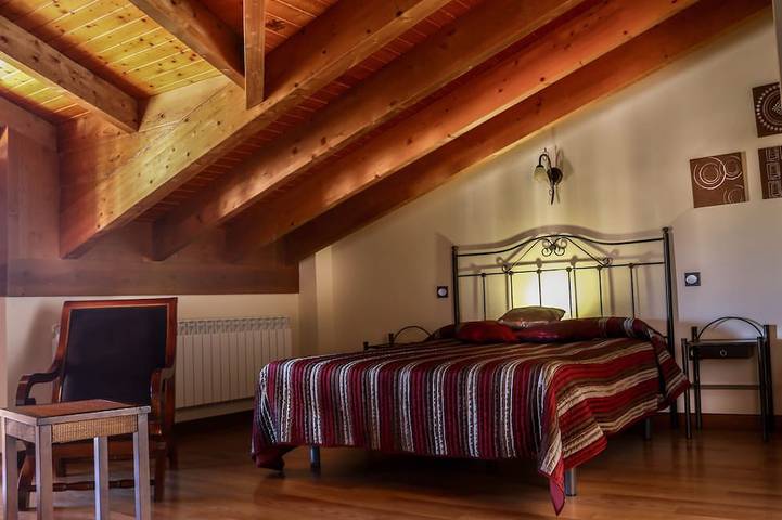 4* ländliche Häuser mit Garten und allen Annehmlichkeiten in Sasamón, Burgos Provinz