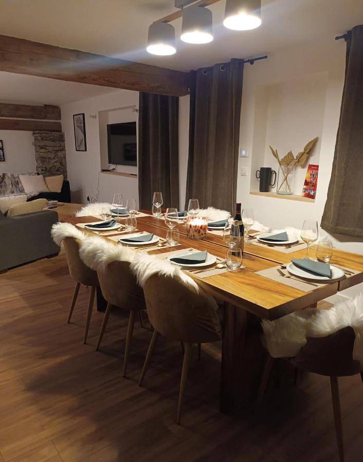 Gîte pour 6 personnes, avec terrasse et vue à Saint-Jean-de-Belleville - 2