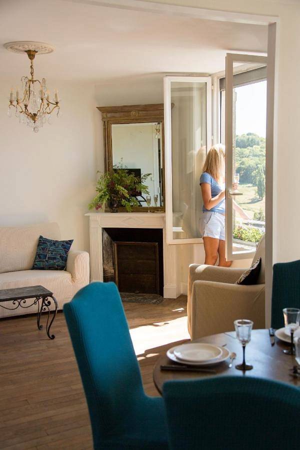 Appartement entier, Bellevue appartement in Ayen, Région de Brive-la-Gaillarde