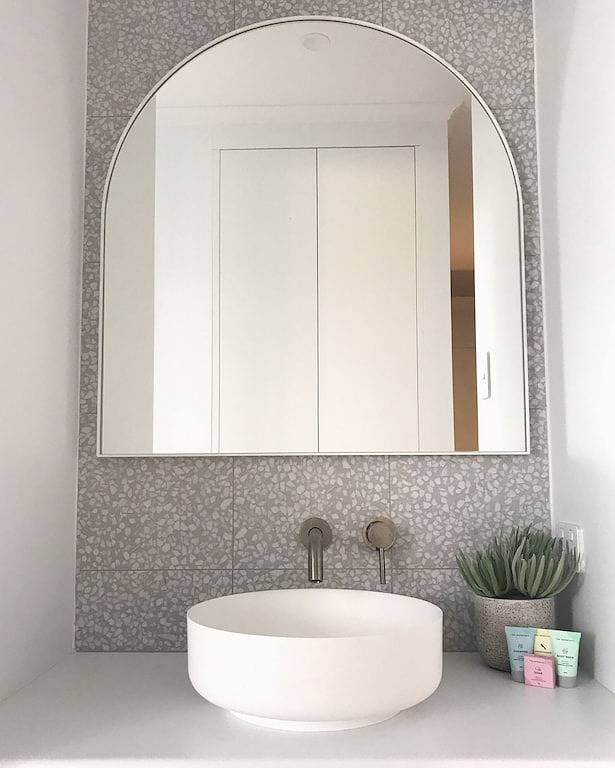 Holiday home for 8 people, with terrace and garden in Robe